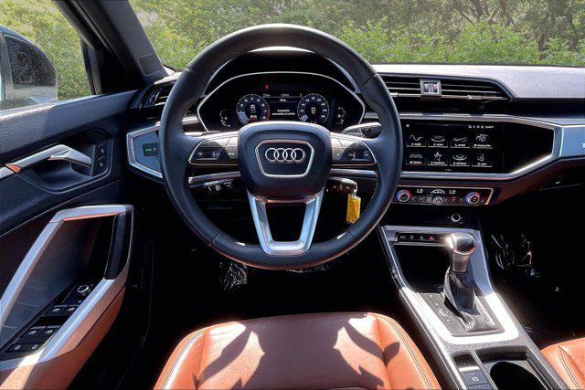 2025 Audi Q3 Premium 45 TFSI S line quattro Tiptronic
