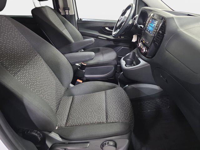 2023 Mercedes-Benz Metris Passenger