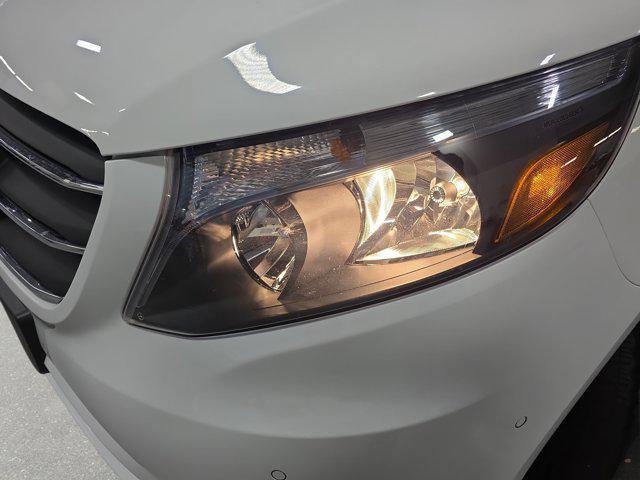 2023 Mercedes-Benz Metris Passenger