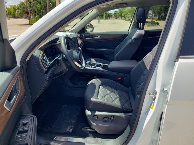 2026 Volkswagen Atlas SE with Technology