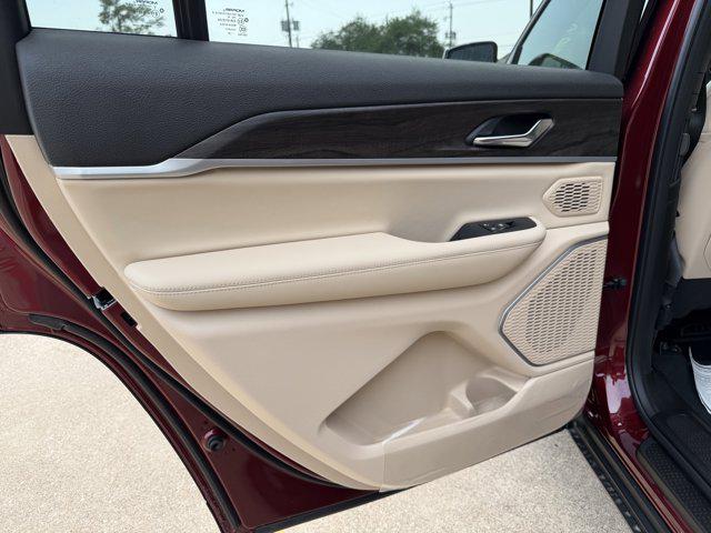 2026 Jeep Grand Cherokee L Limited 4x2