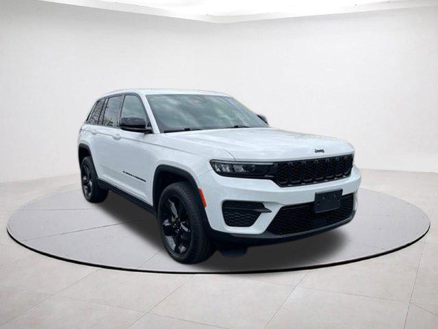 2023 Jeep Grand Cherokee Altitude 4x4 for sale in East Hartford, CT