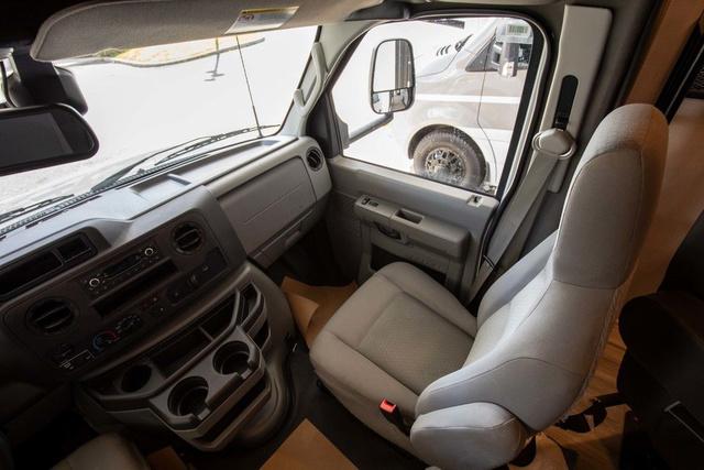 2024 Ford E-450 Cutaway Unknown