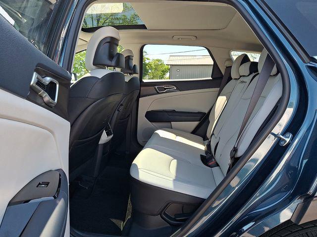 2025 Kia Sportage Hybrid EX