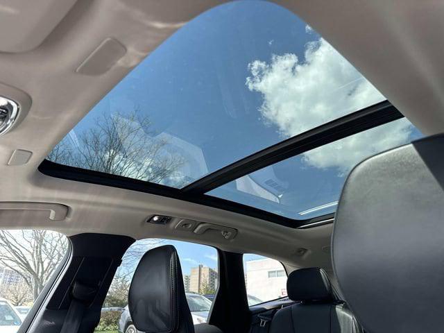 2021 Volvo XC60 Inscription - Photo 24