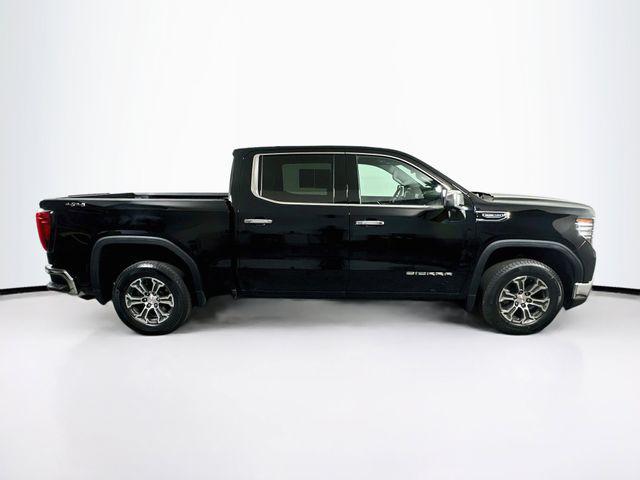 2026 GMC Sierra 1500 Crew Cab, Short Bed, SLT, 4WD