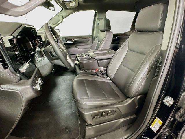 2026 GMC Sierra 1500 Crew Cab, Short Bed, SLT, 4WD
