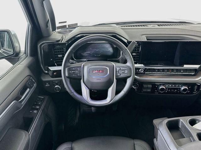 2026 GMC Sierra 1500 Crew Cab, Short Bed, SLT, 4WD