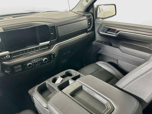 2026 GMC Sierra 1500 Crew Cab, Short Bed, SLT, 4WD