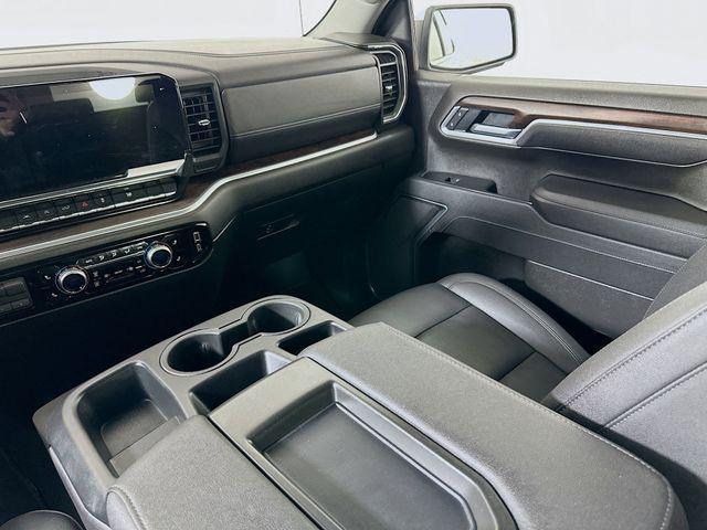 2026 GMC Sierra 1500 Crew Cab, Short Bed, SLT, 4WD