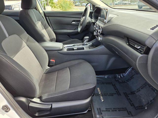2024 Nissan Sentra SV Xtronic CVT