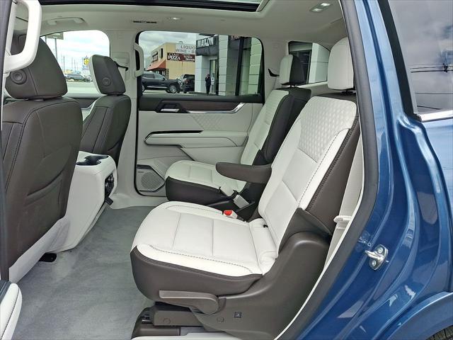 2026 GMC Acadia Denali AWD