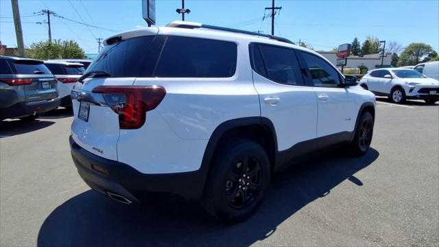 2023 GMC Acadia AWD AT4