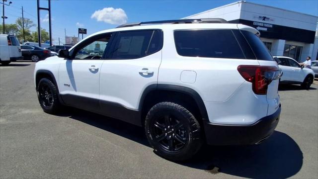 2023 GMC Acadia AWD AT4