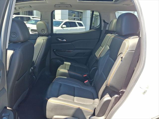 2023 GMC Acadia AWD AT4