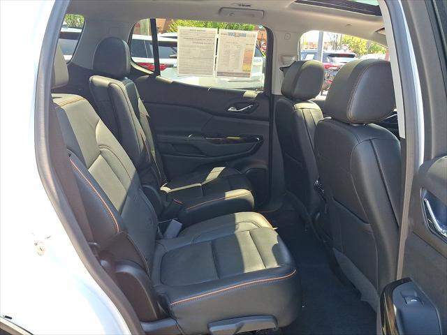 2023 GMC Acadia AWD AT4