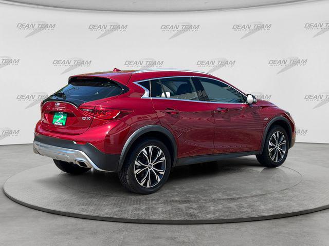 2018 INFINITI QX30 Luxury