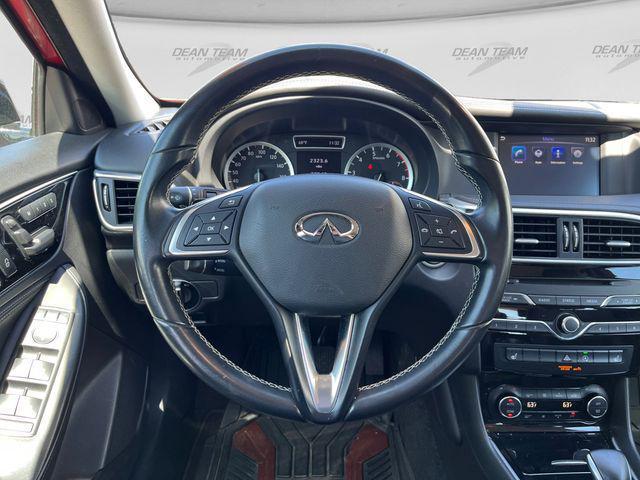 2018 INFINITI QX30 Luxury