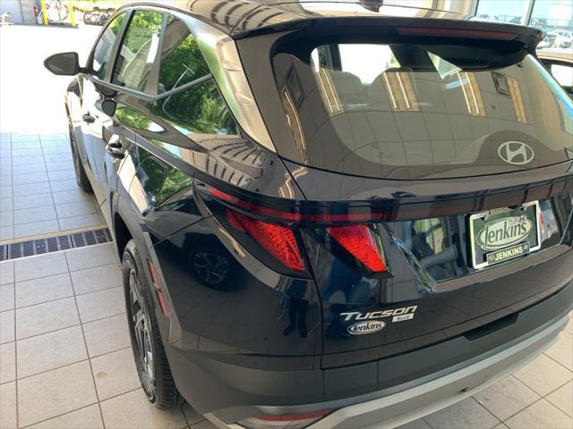 2026 Hyundai Tucson Hybrid Blue SE