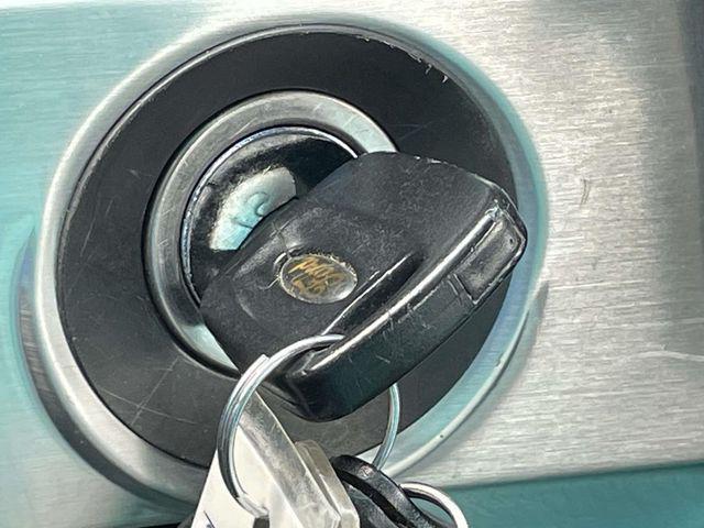 2002 Ford Thunderbird Base