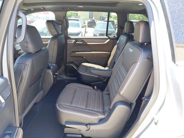 2026 GMC Acadia Denali Ultimate AWD