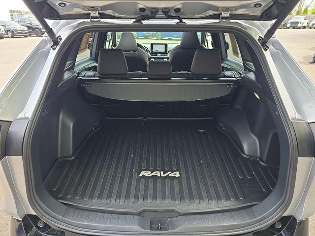 2024 Toyota RAV4 Prime SE