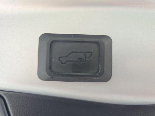 2024 Toyota RAV4 Prime SE