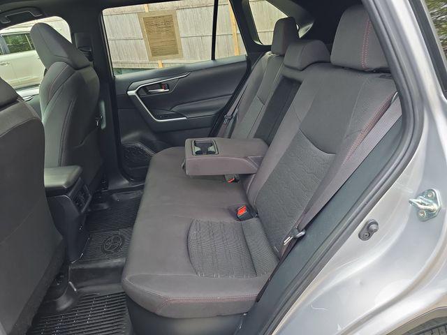 2024 Toyota RAV4 Prime SE