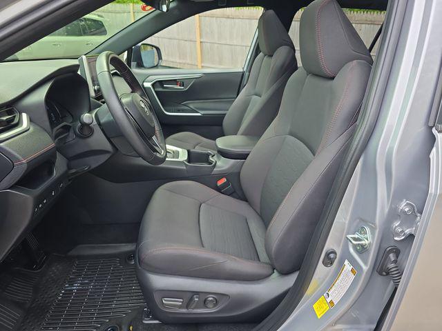 2024 Toyota RAV4 Prime SE