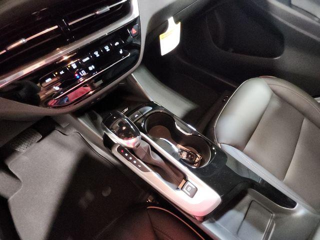 2026 Buick NV Avenir FWD