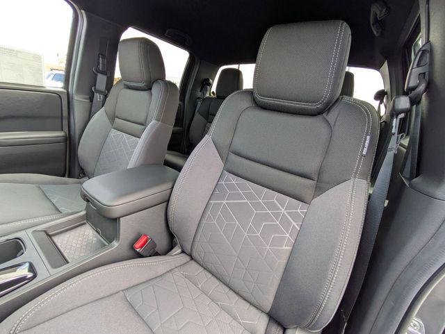 2026 Nissan Frontier Crew Cab SV 4x2