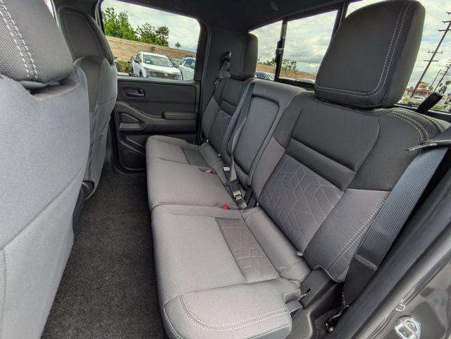 2026 Nissan Frontier Crew Cab SV 4x2