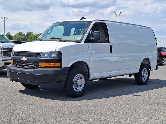 2025 Chevrolet Express Cargo Van RWD 2500 Regular Wheelbase WT