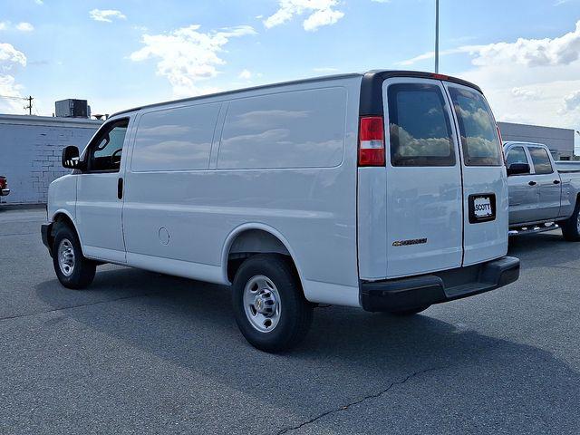 2025 Chevrolet Express Cargo Van RWD 2500 Regular Wheelbase WT