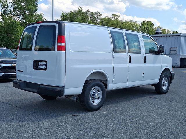 2025 Chevrolet Express Cargo Van RWD 2500 Regular Wheelbase WT