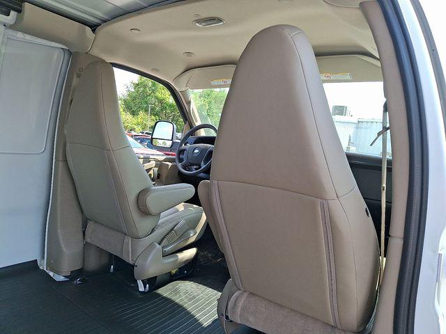 2025 Chevrolet Express Cargo Van RWD 2500 Regular Wheelbase WT