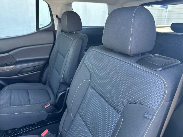 2023 GMC Acadia AWD SLE
