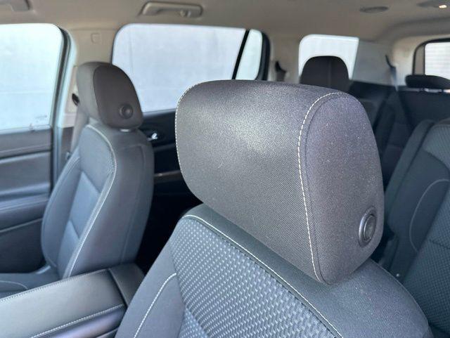 2023 GMC Acadia AWD SLE