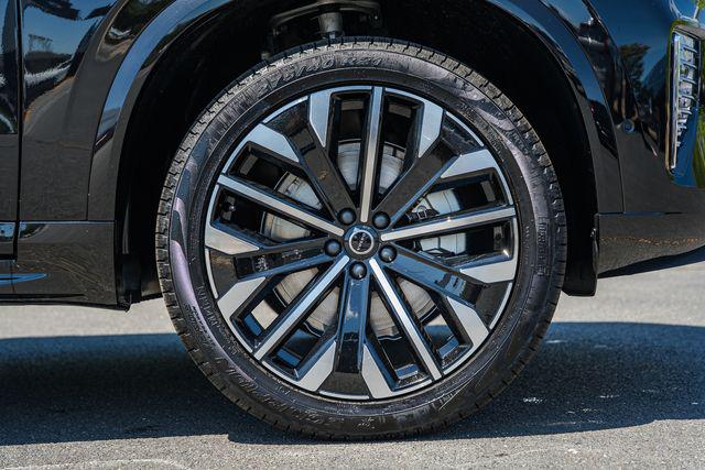 2026 Volvo XC90 Ultra, B6 AWD Gas (mild hybrid), Gasoline, Bright, 7 Seats