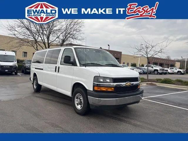 2024 Chevrolet Express Passenger RWD 3500 Extended Wheelbase LT for sale in Menomonee Falls, WI