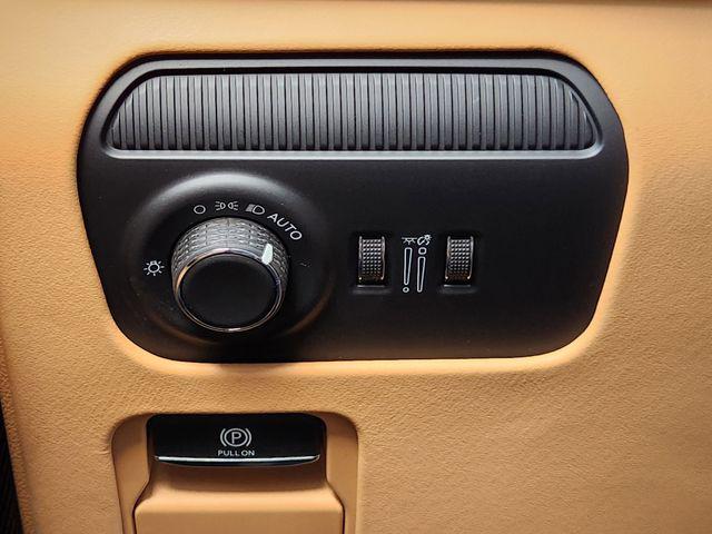 2026 Jeep Grand Wagoneer Summit Reserve 4x4