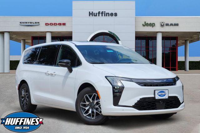 2027 Chrysler Pacifica Limited for sale in Plano, TX