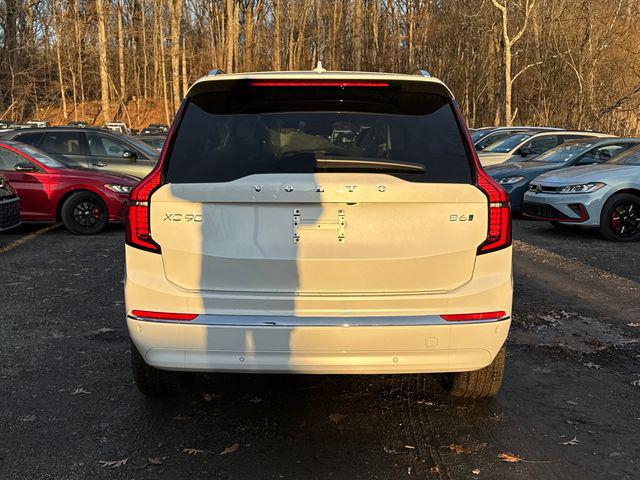 2026 Volvo XC90 Plus, B6 AWD Gas (mild hybrid), Gasoline, Bright, 7 Seats