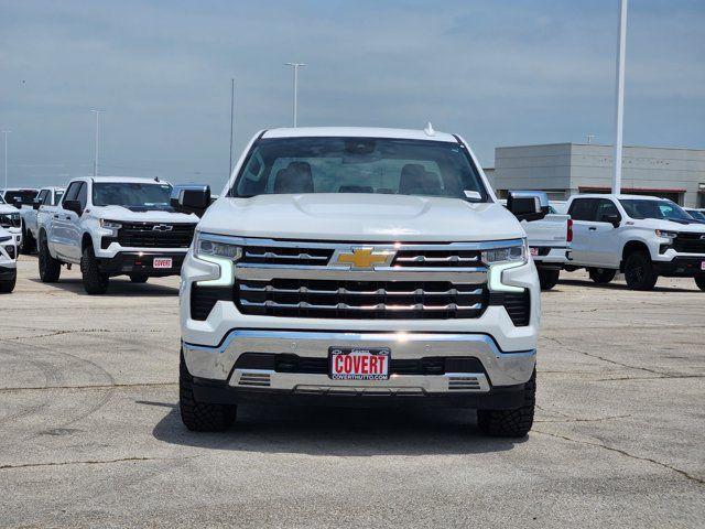 2022 Chevrolet Silverado 1500 4WD Crew Cab Short Bed LTZ