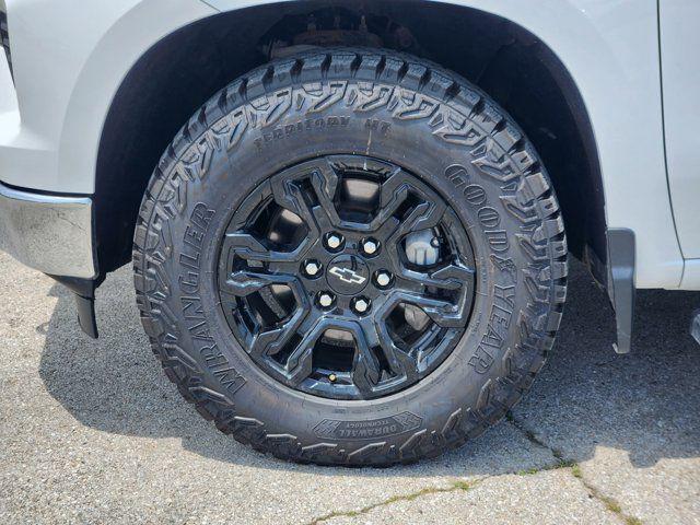 2022 Chevrolet Silverado 1500 4WD Crew Cab Short Bed LTZ