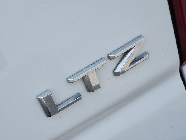2022 Chevrolet Silverado 1500 4WD Crew Cab Short Bed LTZ