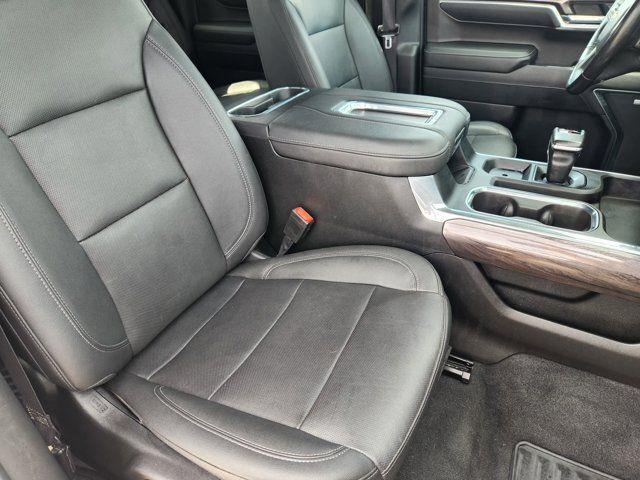 2022 Chevrolet Silverado 1500 4WD Crew Cab Short Bed LTZ