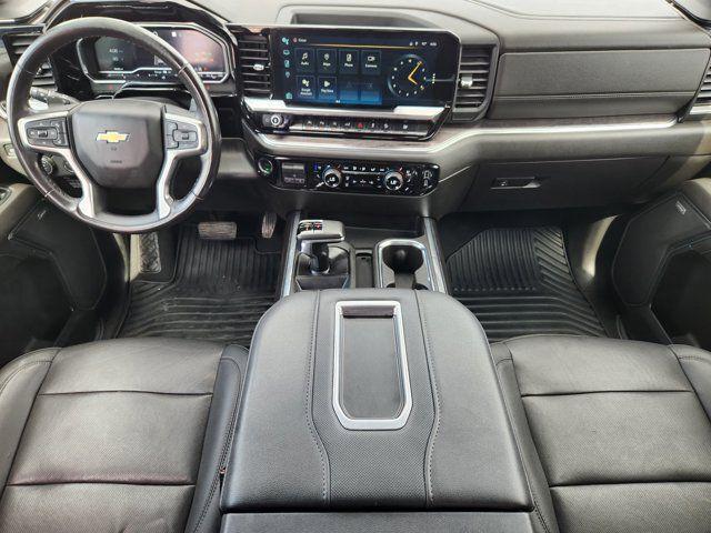 2022 Chevrolet Silverado 1500 4WD Crew Cab Short Bed LTZ