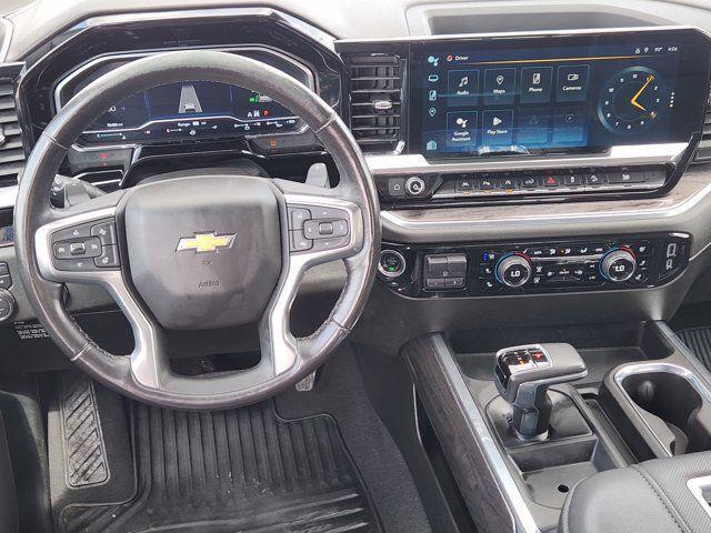 2022 Chevrolet Silverado 1500 4WD Crew Cab Short Bed LTZ