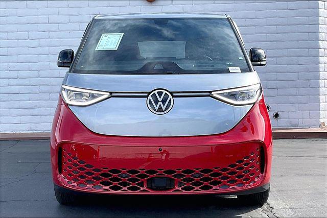 2025 Volkswagen ID. Buzz Pro S Plus with 4MOTION